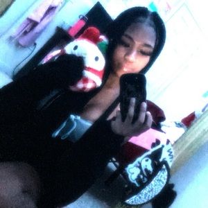 Meet your Posher, Oxsana